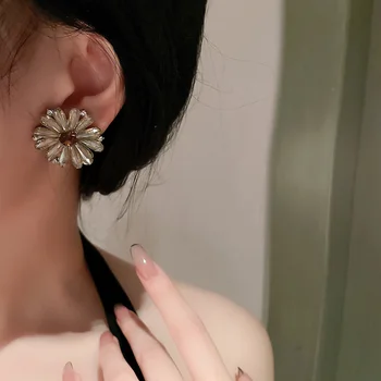 2021 Nye Koreanske Krystal Blomst Stud Øreringe Trendy Fashion Smykker Til Kvinder Pendientes Elegante Brincos images