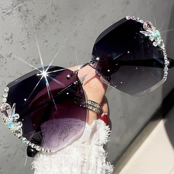 Mode Gradient Linse Uindfattede Solbriller til Sommer UV400-Brillerne 2021 Nyeste Trendy Kvinder Bling Rhinestone Sol Briller Nuancer images