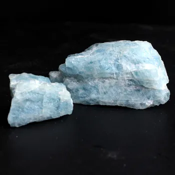 På En Naturlig Blå Hård Sex Aquamarine Crystal Rå, Knuste Sten, Healing Prøve Mineral Smykker Diy Hjem Dekoration Akvarium images